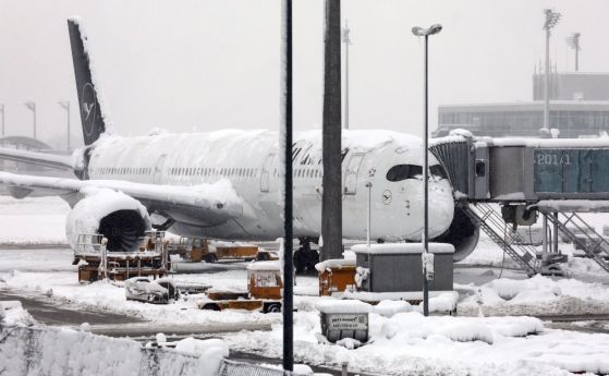 Летището в Мюнхен пак затвори, над 300 полета са засегнати