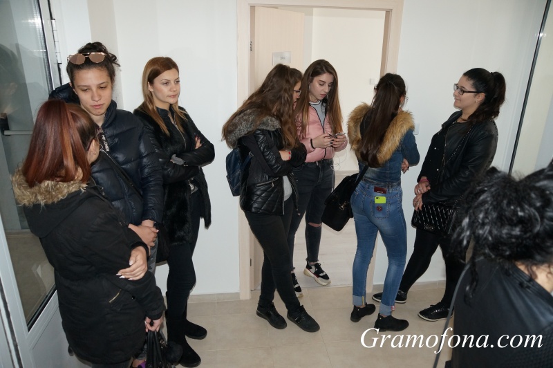 Опашка от ученици да даряват кръв в УМБАЛ Бургас