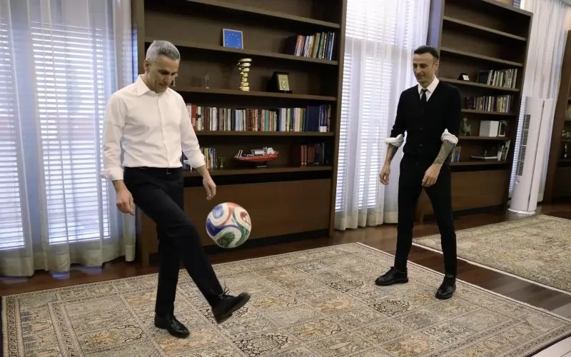 Бербатов става спортен съветник на премиера Андрей Гюров