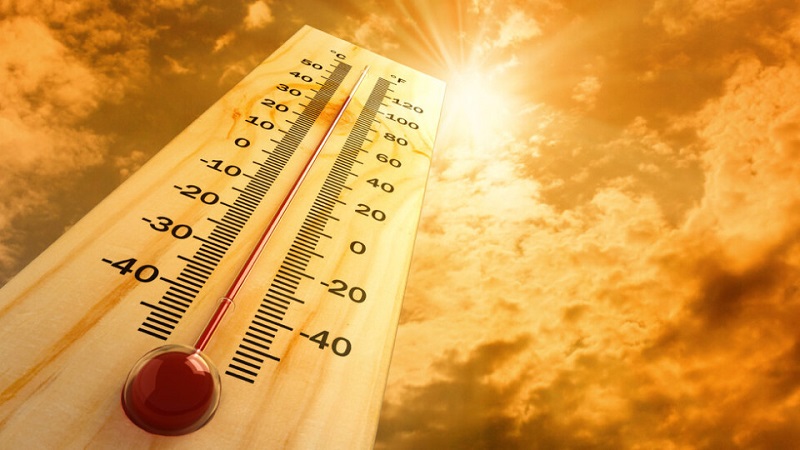 Горещо време в Испания, термометърът отчете 30 градуса
