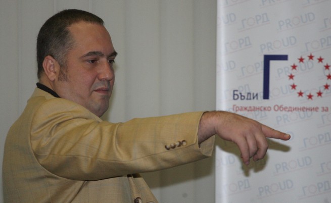 Слави Бинев начело на парламентарната комисия по култура