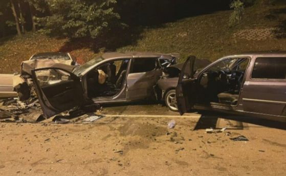 Тежка катастрофа на пътя за Панчарево, загинал и 8 ранени младежи