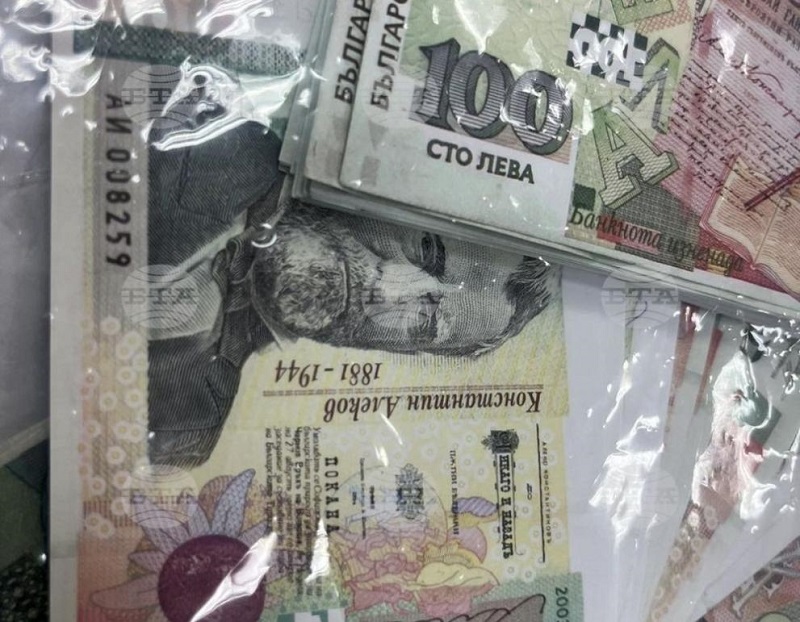 Установиха фалшификати на евро и левове с изключително високо качество у нас