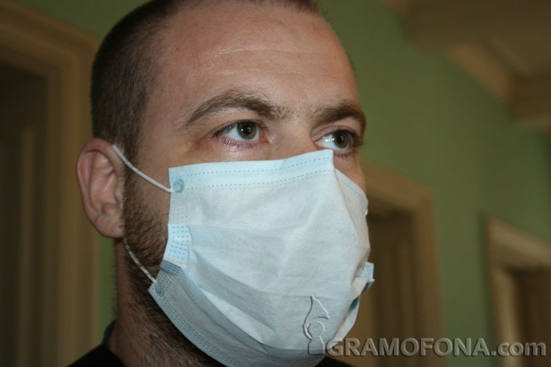 Сигнал до Gramofona.com: В НОИ-Бургас работят без маски