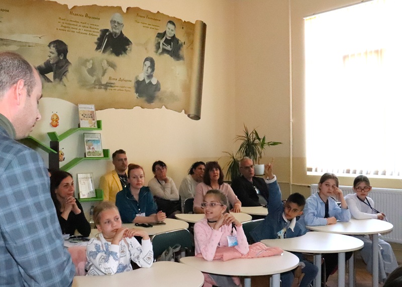 ОУ „Любен Каравелов“ – Бургас посрещна партньорски училища по Национална програма „Иновации в действие“