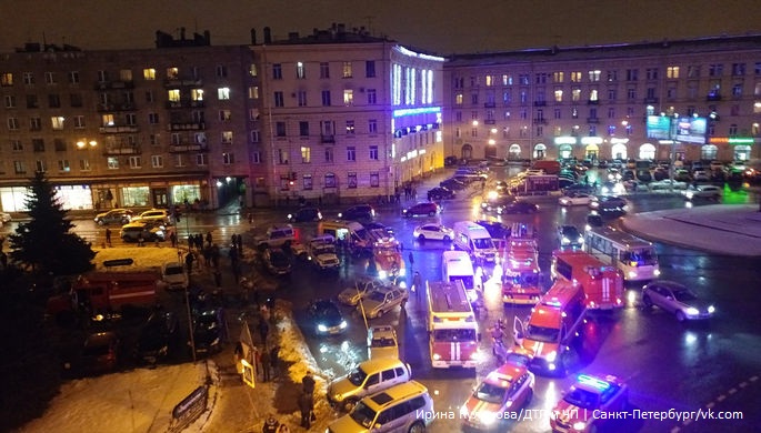 9 ранени при взрив в магазин в Санкт Петербург