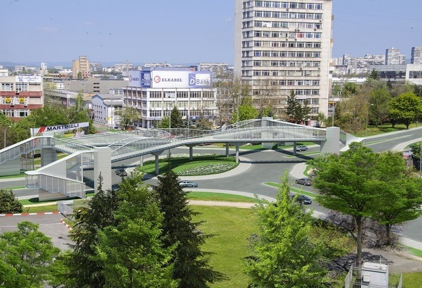 Умуват как на Трапезица да няма конфликт между автобуси и автомобили
