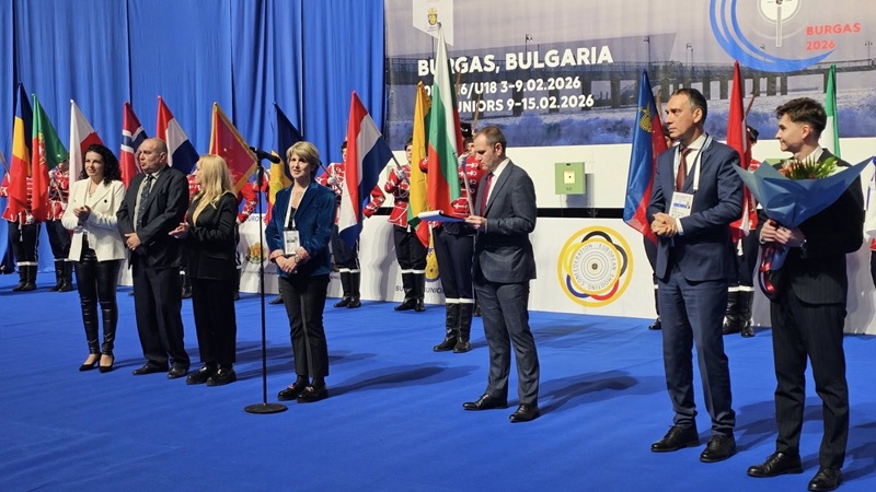 Кметът Димитър Николов приветства участниците в Европейското първенство по спортна стрелба