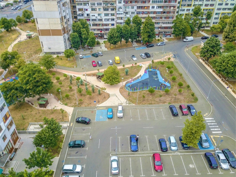 Приемат заявления за благоустрояване на вътрешноквартални пространства в Бургас