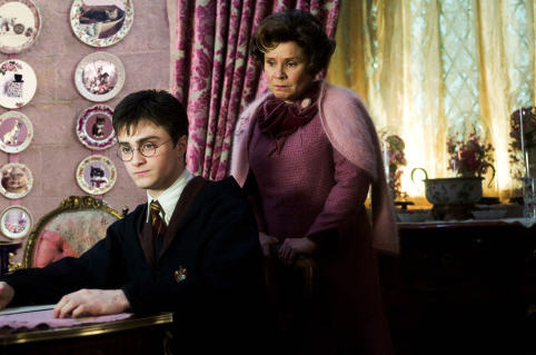 Джоан Роулинг ще зарадва феновете на Хари Потър с нова история за Хелоуин