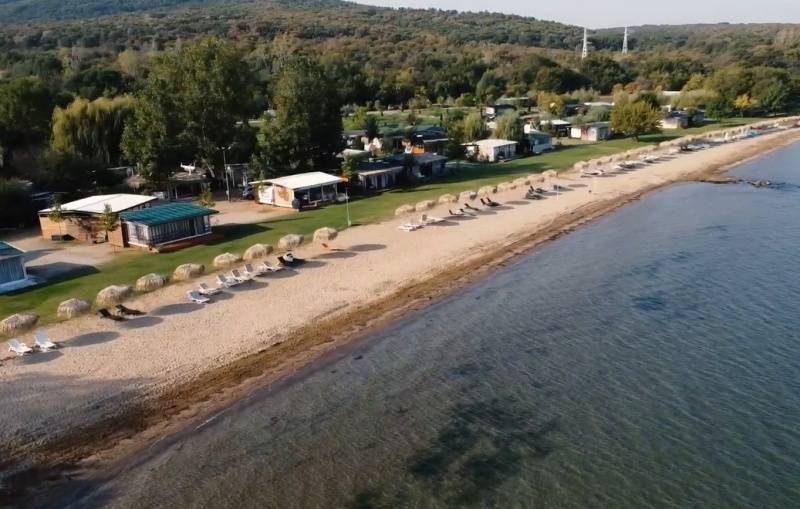 Каравани изгоряха на къмпинг Айлякъ