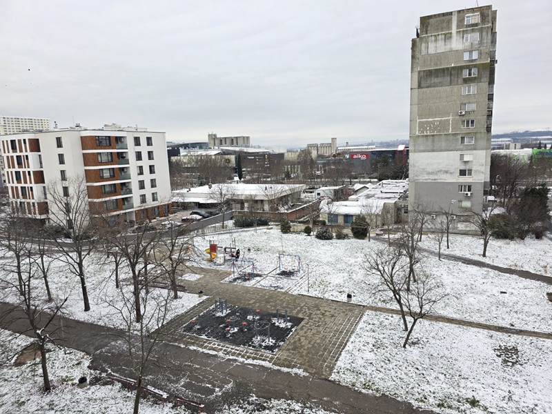 Остава студено, минусови температури и през деня