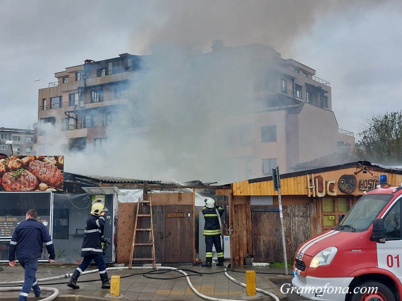 Хостелът Hug Center изгоря при пожара в „Изгрев“
