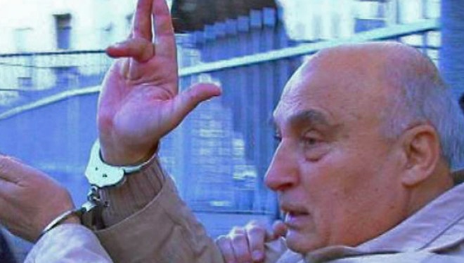 Цар Киро нападна двама журналисти 