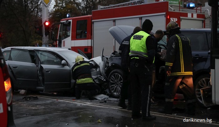 15-годишен е джигитът предизвикал верижната катастрофа с 20 коли в София