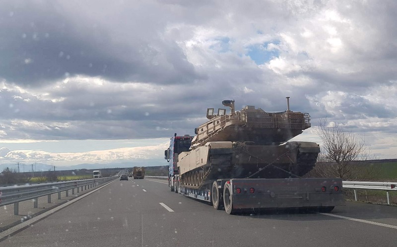 Танковете на магистрала „Тракия“ са на САЩ, съобщиха от военното министерство