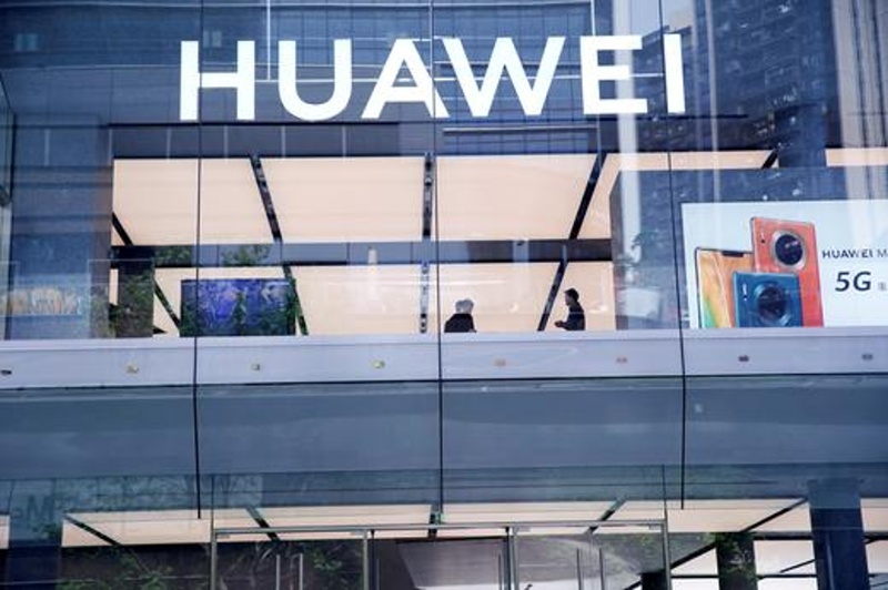 САЩ удължиха временния лиценз на Huawei, за да могат да намерят алтернативи