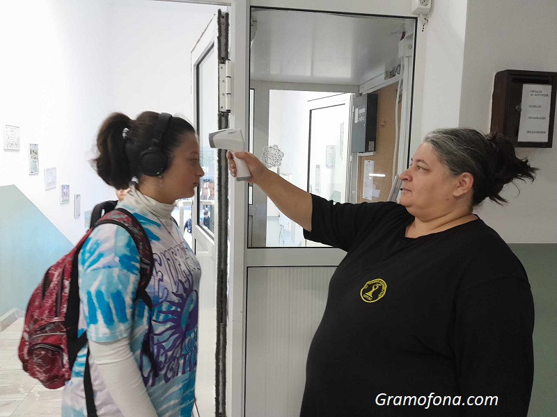 РЗИ Бургас: Достигаме червената зона по брой заболели от грип 