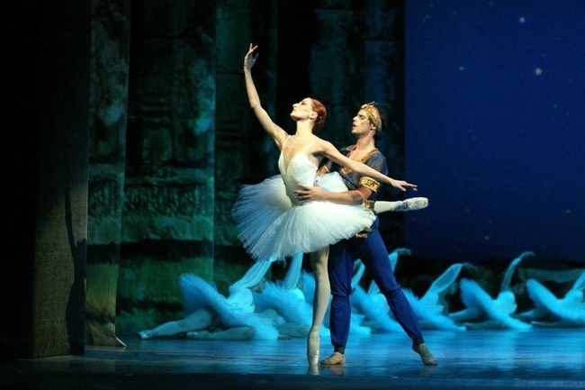 Солисти на Софийската опера и балет ще танцуват в Бургас