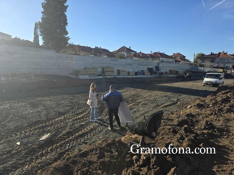 Започна строежът на модерните къщи за хора в нужда в Карнобат