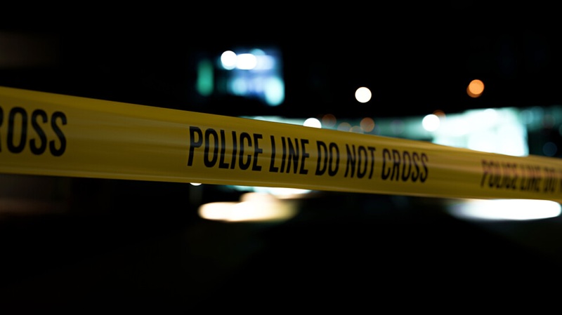 Двама загинаха при стрелба на мач по хокей на лед в САЩ