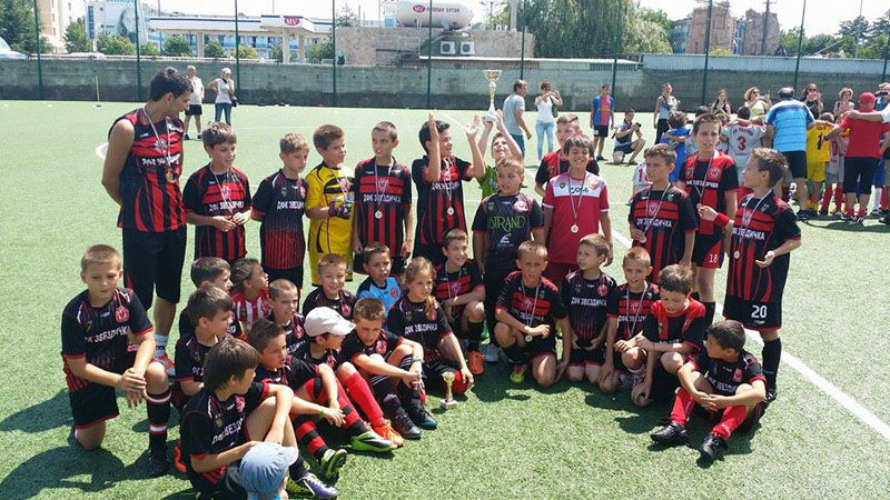   Шампионски юмрук на бургаската "Звездичка" в международен турнир