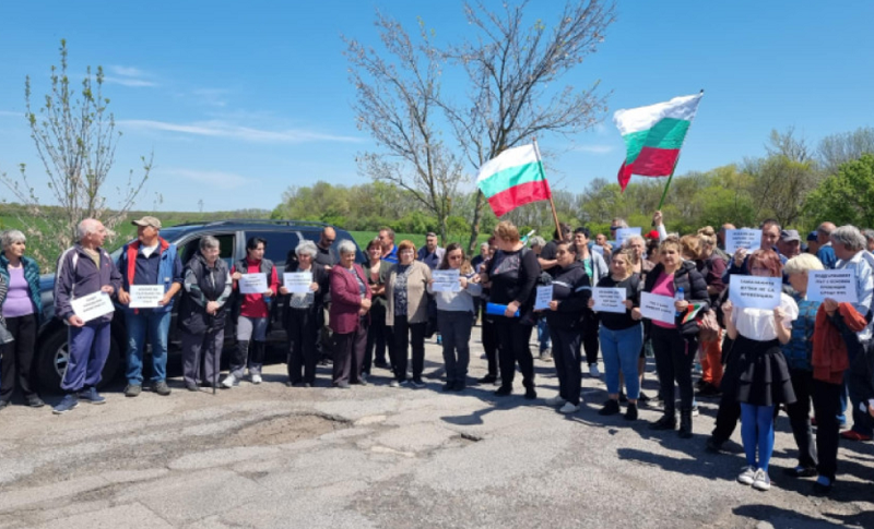 Протест затвори за два часа пътя Ямбол-Средец