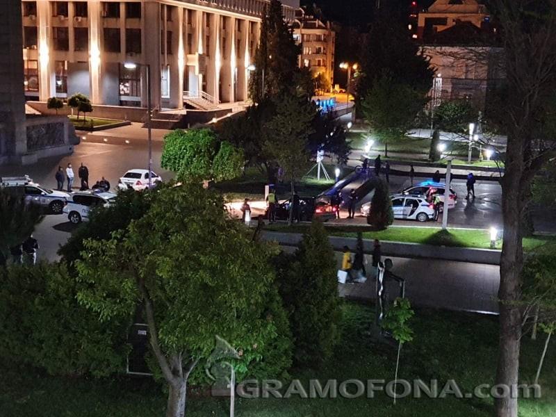 Голямо меле на площад Тройката в Бургас