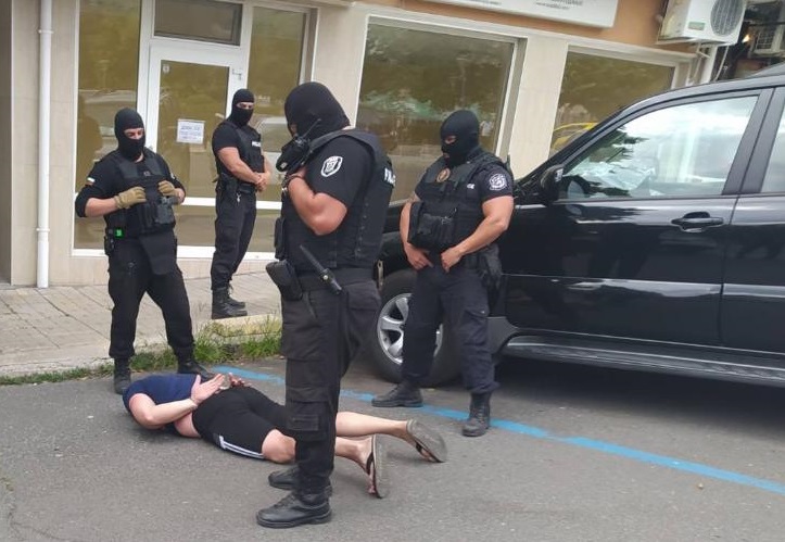 Задържаният преди дни в Борисовата градинка с обвинение за подпален автомобил в Поморие