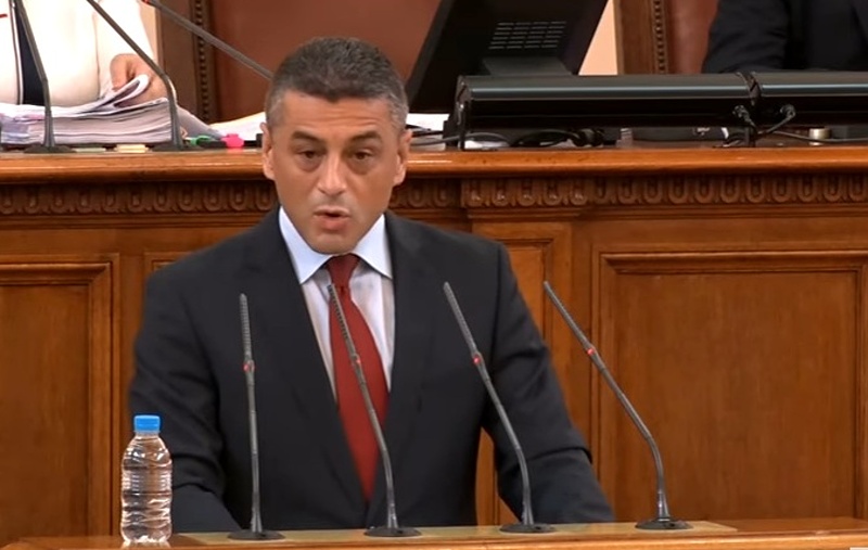 Красимир Янков: Нинова подсигурява мандата на Борисов с искането за актуализация на бюджета 