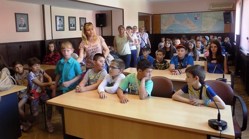 45 деца от Хитрино пристигнаха на тридневна почивка в Поморие 