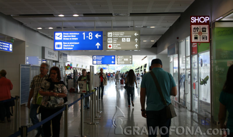Летище Бургас счупи рекорд: 40 000 пасажери за ден