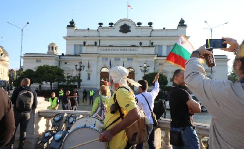 Отровното трио свиква общонационален протест