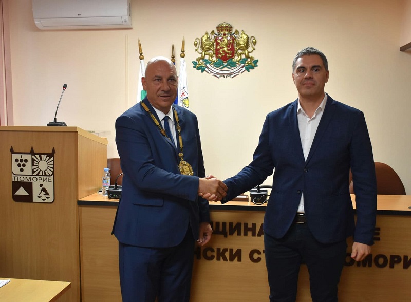 Кметът на община Поморие Иван Алексиев положи клетва и официално встъпи в длъжност