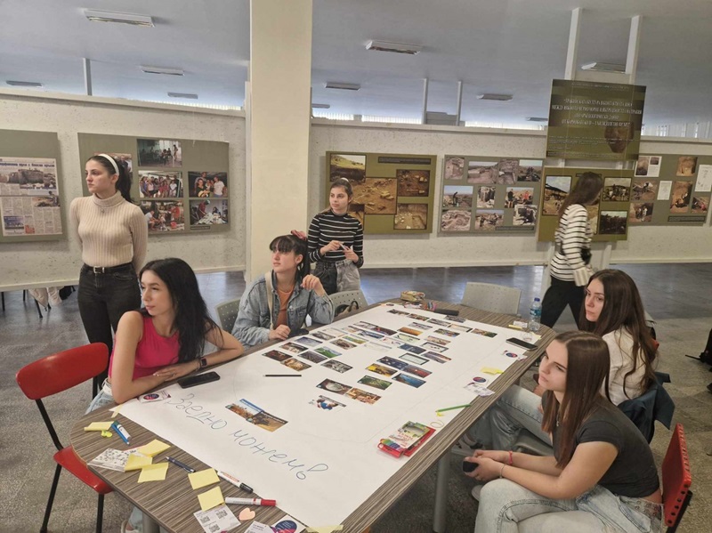 26 бургаски студенти премериха знания в образователната еко игра „Климатична фреска“
