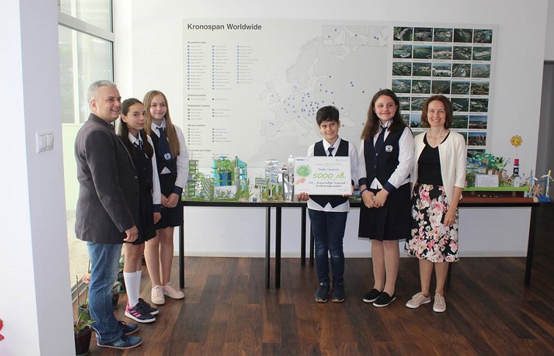 Авангардният проект „Еколандия“ спечели конкурса „Мисли зелено“ на Кроношпан България