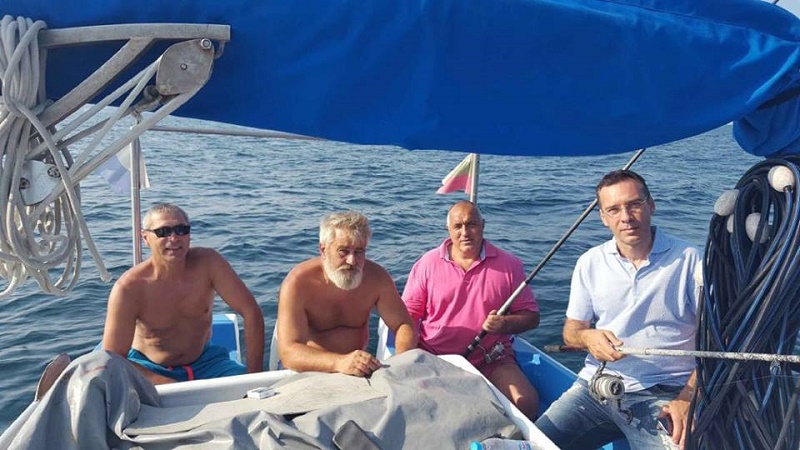 Борисов отиде за риба след срещата с Орбан