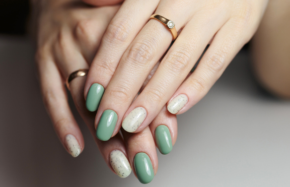 6 хита при маникюрите за март 