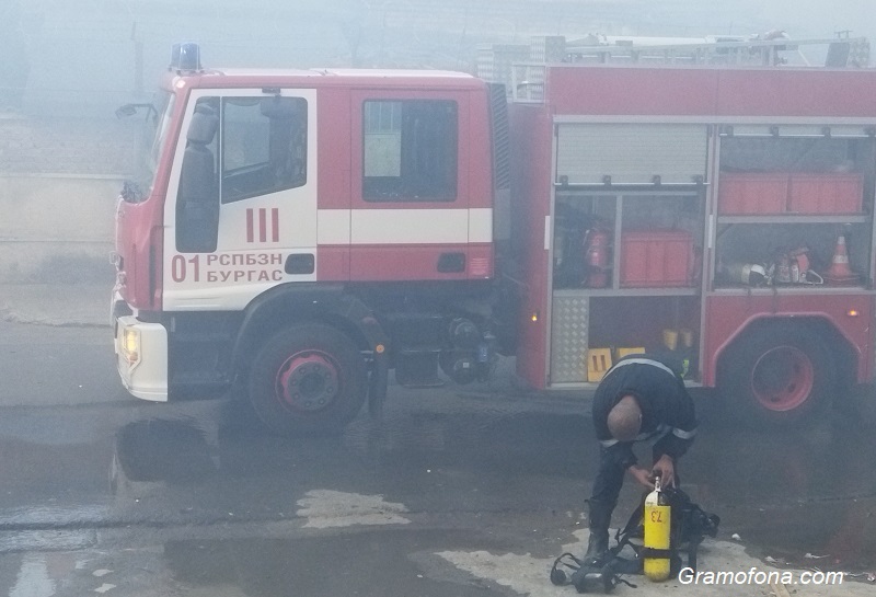 Психично болен подпали апартамент в Победа, изгоря и дома на съсед