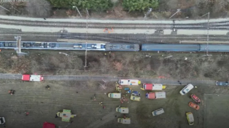 Влакова катастрофа в Чехия, десетки са ранените