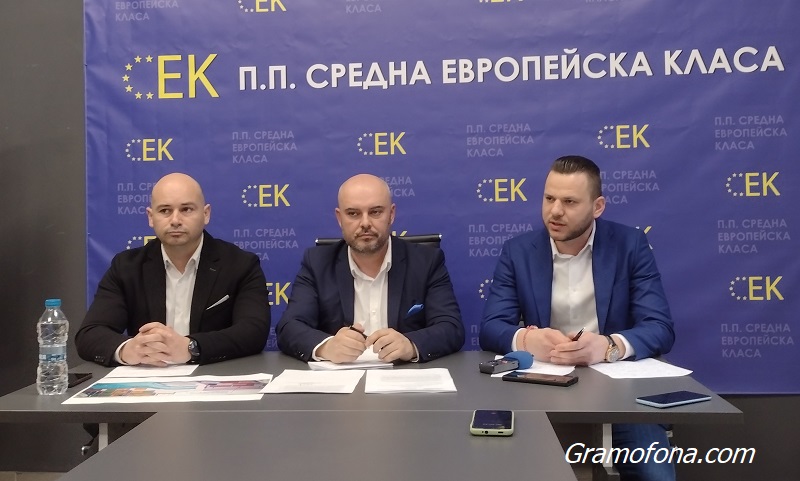 Съветниците от партия СЕК с тревожни новини за бургаското пристанище