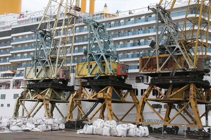 Над 7500 подписа за достъп до Пристанището