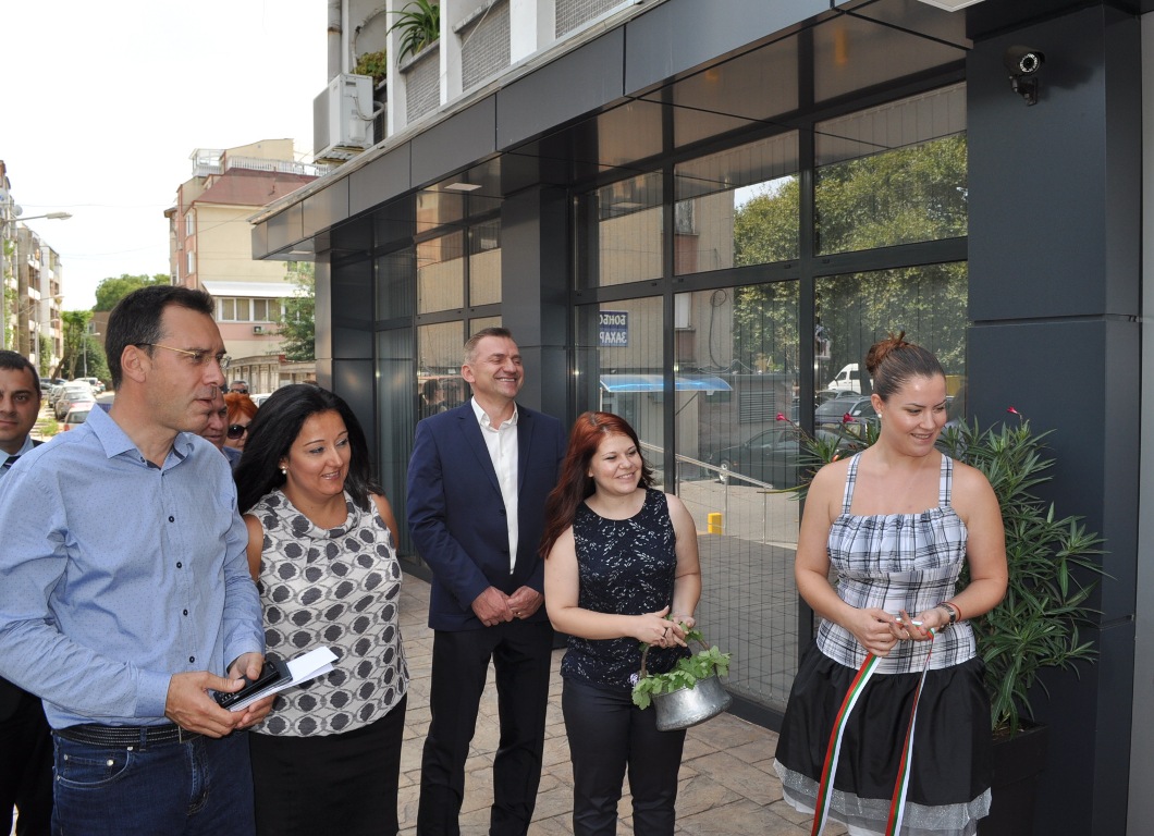 Нова приемна на службата по кадастър в Бургас