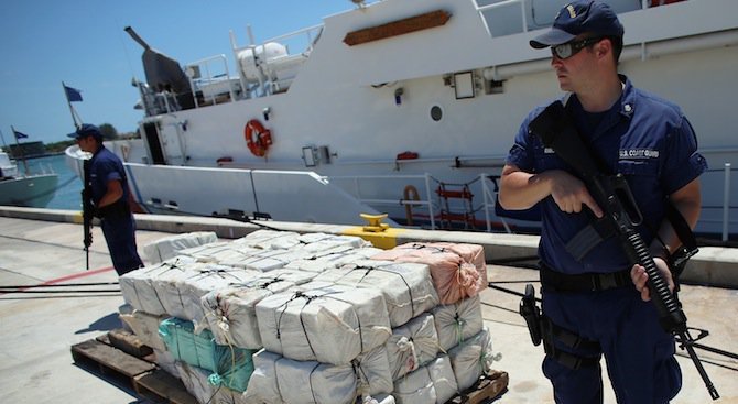 Моторници пренесоха над тон кокаин от Колумбия за Централна Америка