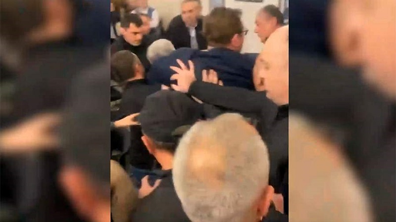 Депутати се сбиха в грузинския парламент
