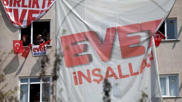 По-малко от денонощие до ключовия референдум в Турция