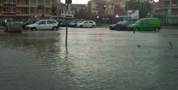 Обстановката в Поморие е усложнена