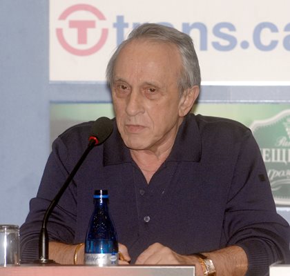 Почина бившият главен редактор на вестник Труд Тошо Тошев 