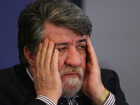 Вежди Рашидов на ръба на нервен срив