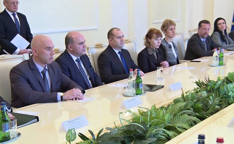 Бургаски депутат в делегацията при арменския президент